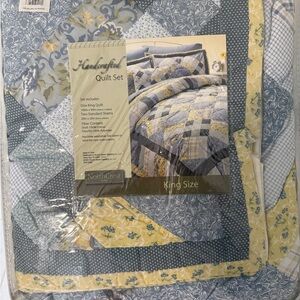 Northcrest Quilted Bedspread Set in Blue & Yellow Floral Patchwork